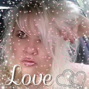 Meet your Posher, Angie